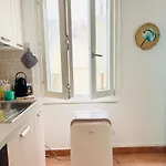 Apartment Gaudi Art *