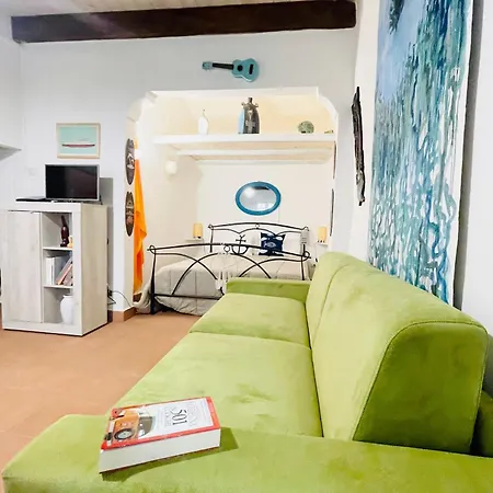 Gaudi Art Apartment Alghero